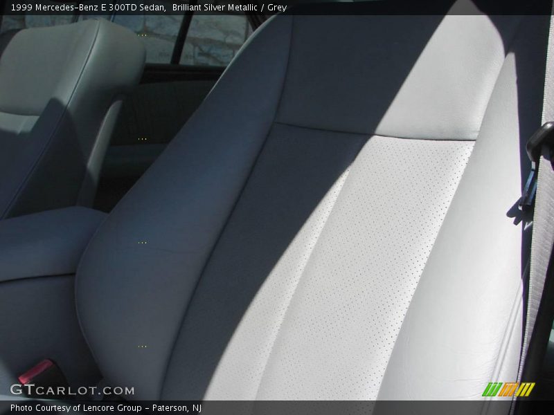 Brilliant Silver Metallic / Grey 1999 Mercedes-Benz E 300TD Sedan