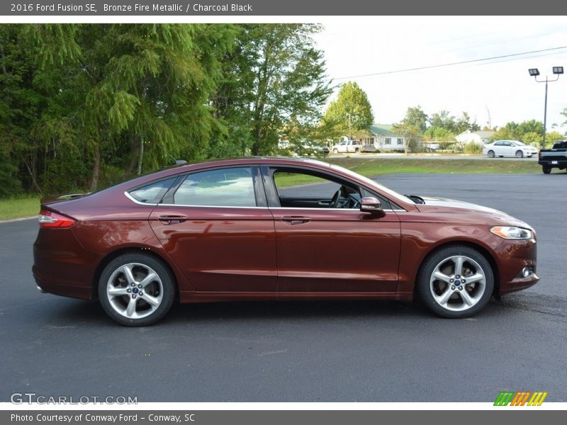 Bronze Fire Metallic / Charcoal Black 2016 Ford Fusion SE