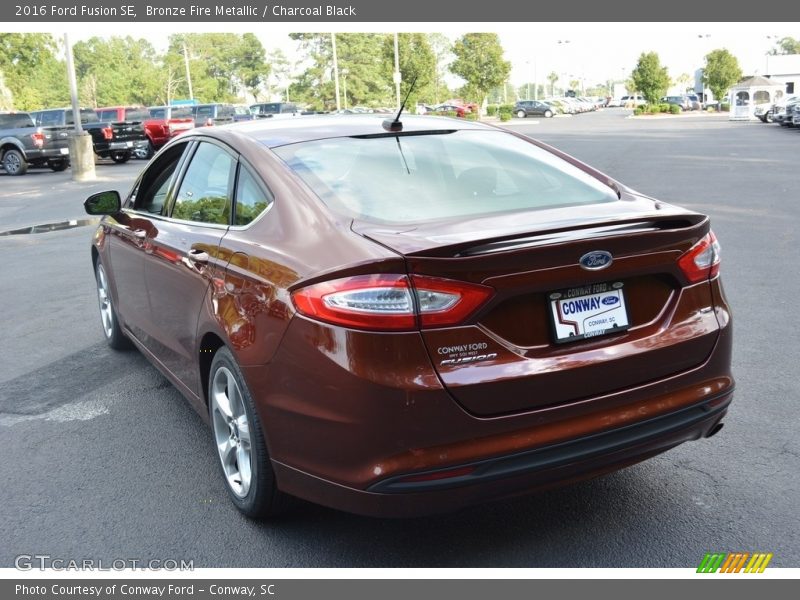 Bronze Fire Metallic / Charcoal Black 2016 Ford Fusion SE