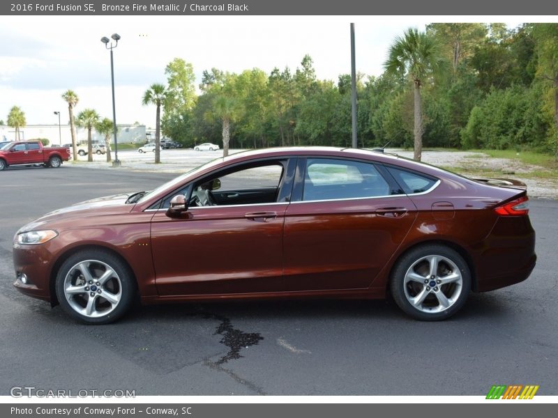 Bronze Fire Metallic / Charcoal Black 2016 Ford Fusion SE