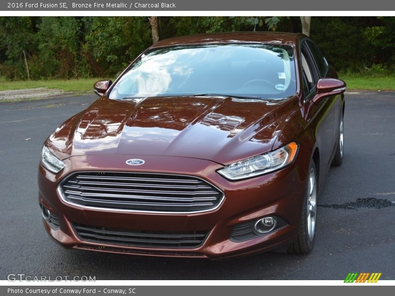 Bronze Fire Metallic / Charcoal Black 2016 Ford Fusion SE
