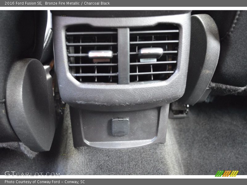 Bronze Fire Metallic / Charcoal Black 2016 Ford Fusion SE