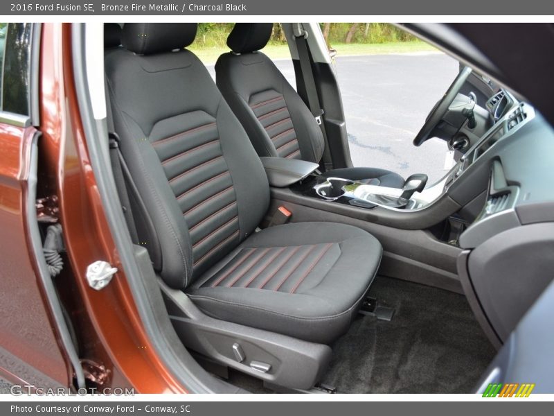 Bronze Fire Metallic / Charcoal Black 2016 Ford Fusion SE