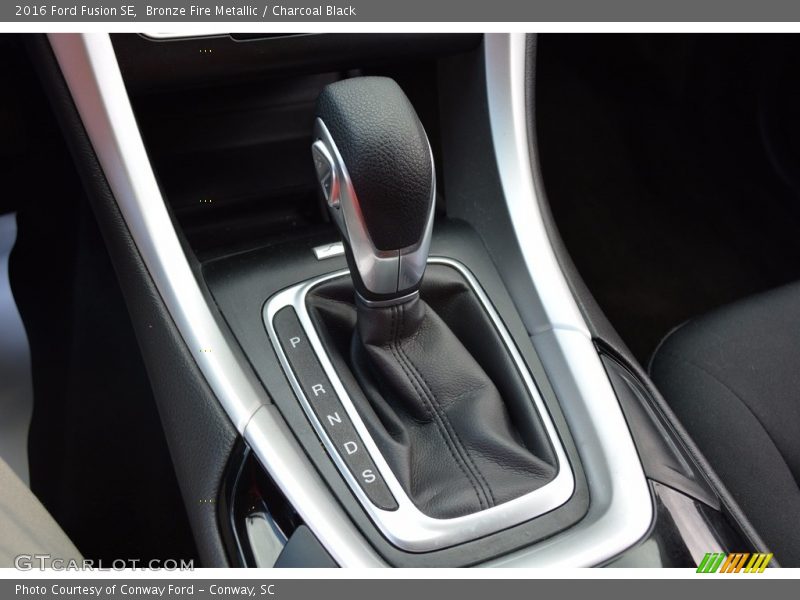 Bronze Fire Metallic / Charcoal Black 2016 Ford Fusion SE