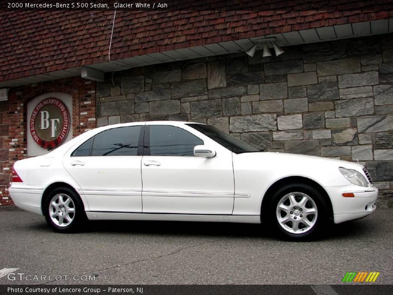 Glacier White / Ash 2000 Mercedes-Benz S 500 Sedan