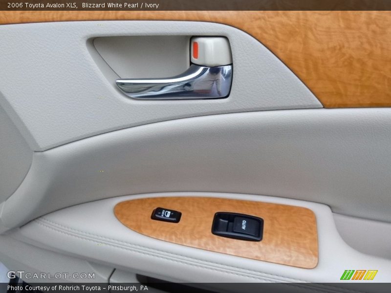 Blizzard White Pearl / Ivory 2006 Toyota Avalon XLS