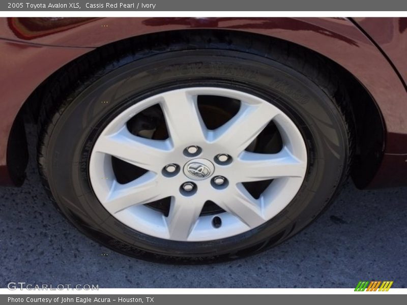 Cassis Red Pearl / Ivory 2005 Toyota Avalon XLS