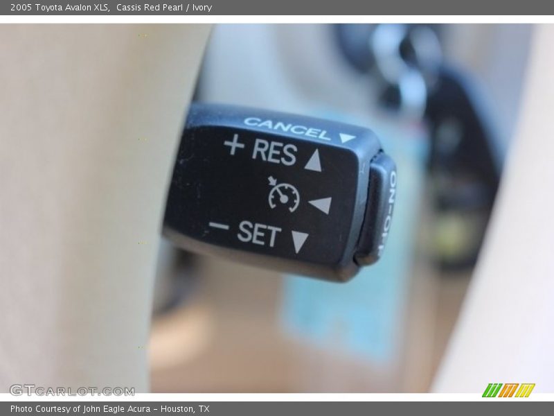 Cassis Red Pearl / Ivory 2005 Toyota Avalon XLS