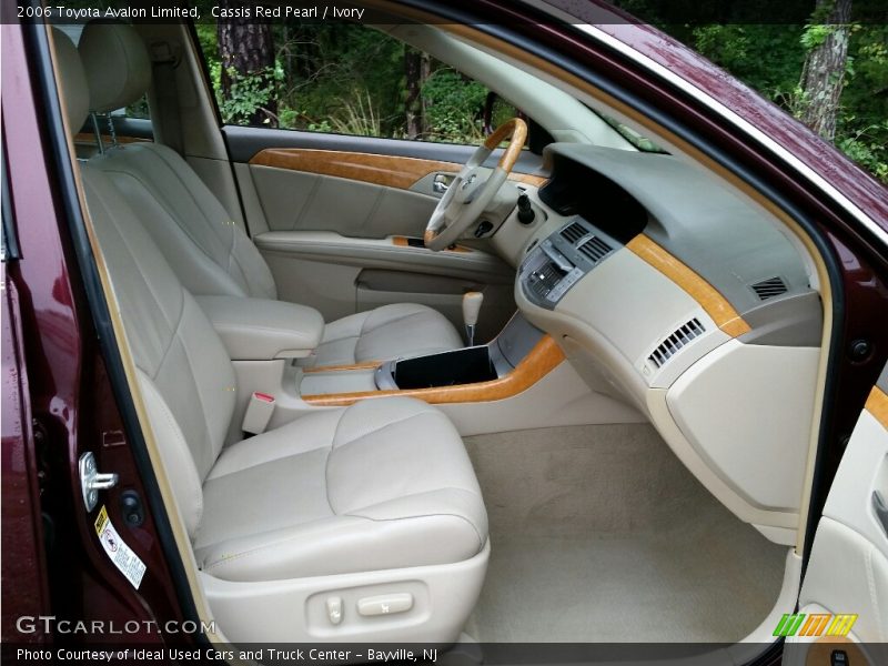 Cassis Red Pearl / Ivory 2006 Toyota Avalon Limited