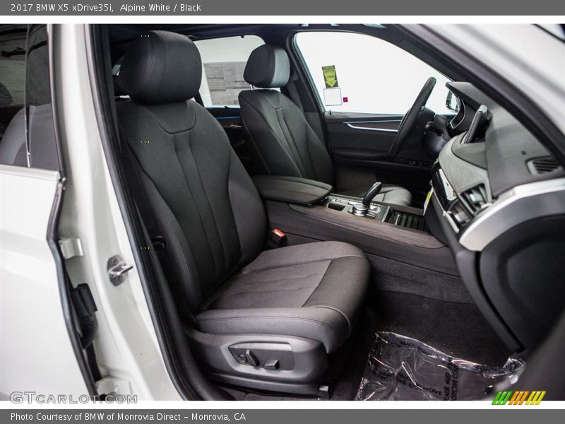 Alpine White / Black 2017 BMW X5 xDrive35i