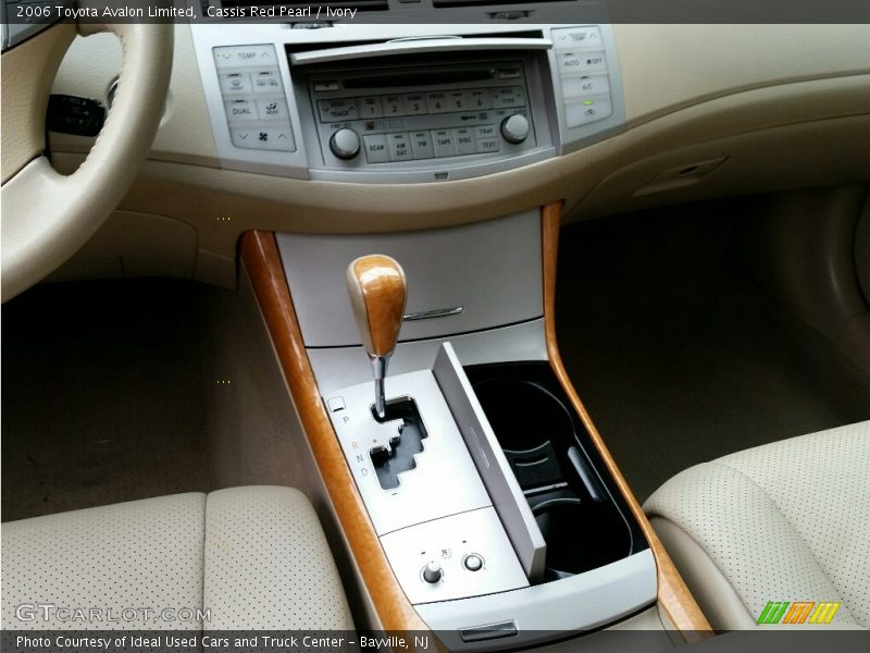Cassis Red Pearl / Ivory 2006 Toyota Avalon Limited