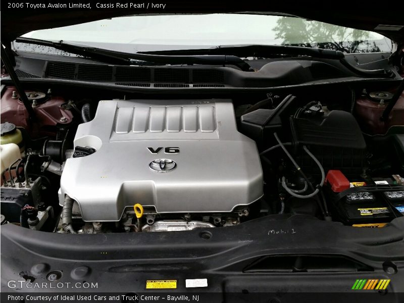 Cassis Red Pearl / Ivory 2006 Toyota Avalon Limited