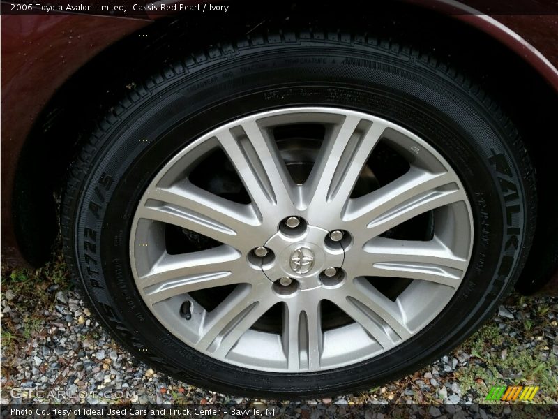 Cassis Red Pearl / Ivory 2006 Toyota Avalon Limited