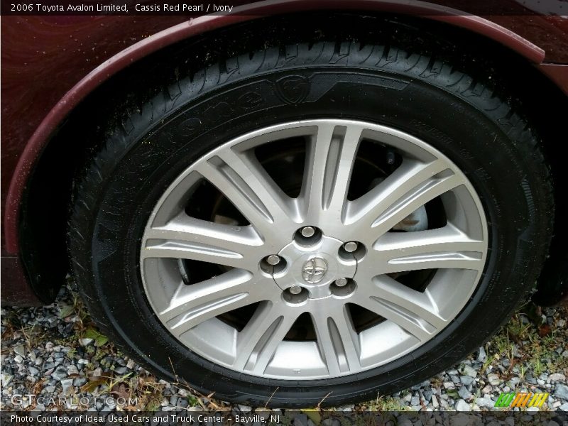 Cassis Red Pearl / Ivory 2006 Toyota Avalon Limited