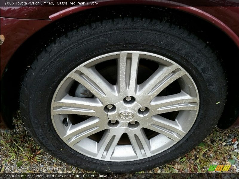 Cassis Red Pearl / Ivory 2006 Toyota Avalon Limited