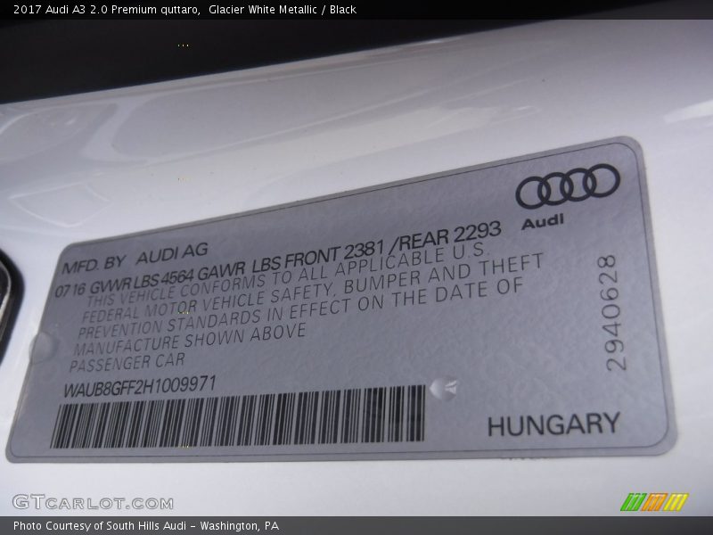 Glacier White Metallic / Black 2017 Audi A3 2.0 Premium quttaro