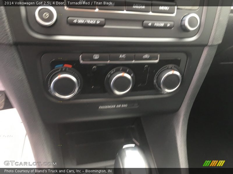 Tornado Red / Titan Black 2014 Volkswagen Golf 2.5L 4 Door