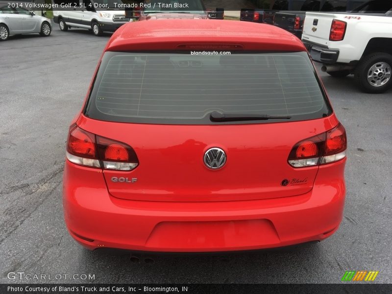 Tornado Red / Titan Black 2014 Volkswagen Golf 2.5L 4 Door