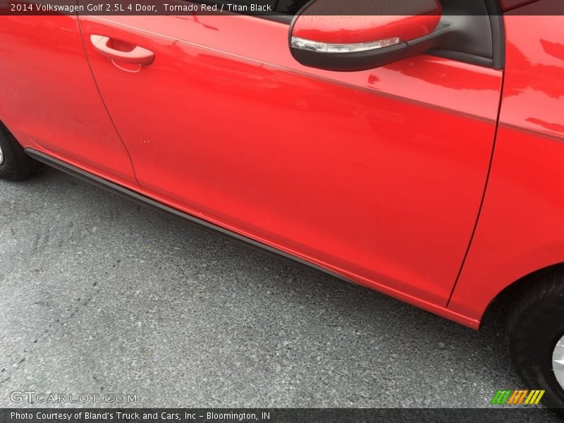 Tornado Red / Titan Black 2014 Volkswagen Golf 2.5L 4 Door