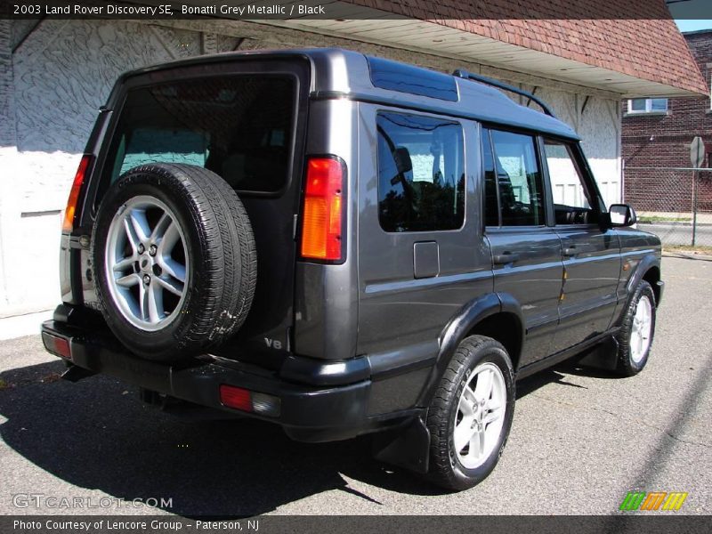 Bonatti Grey Metallic / Black 2003 Land Rover Discovery SE