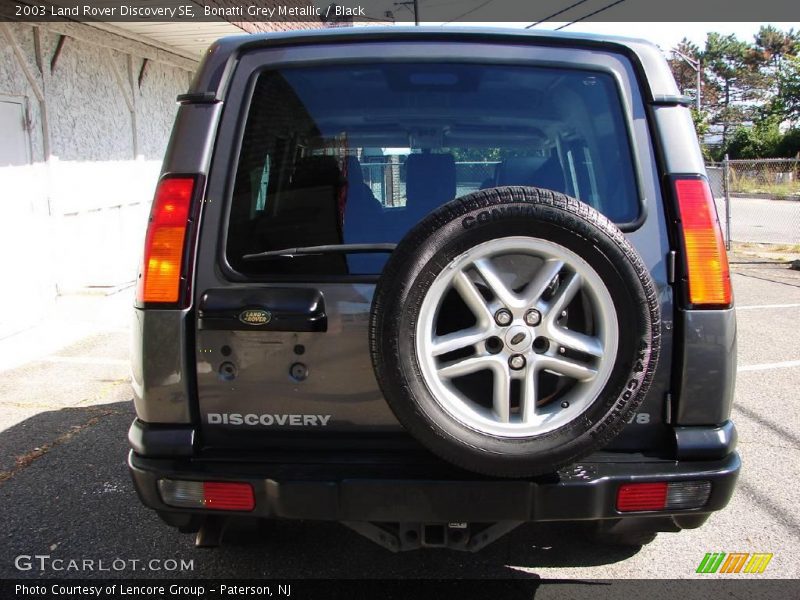 Bonatti Grey Metallic / Black 2003 Land Rover Discovery SE