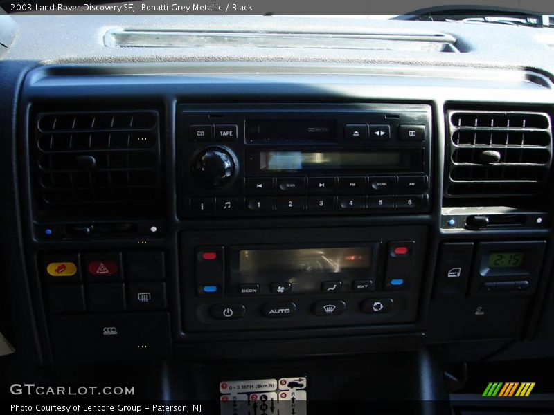 Bonatti Grey Metallic / Black 2003 Land Rover Discovery SE