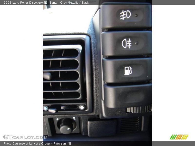 Bonatti Grey Metallic / Black 2003 Land Rover Discovery SE