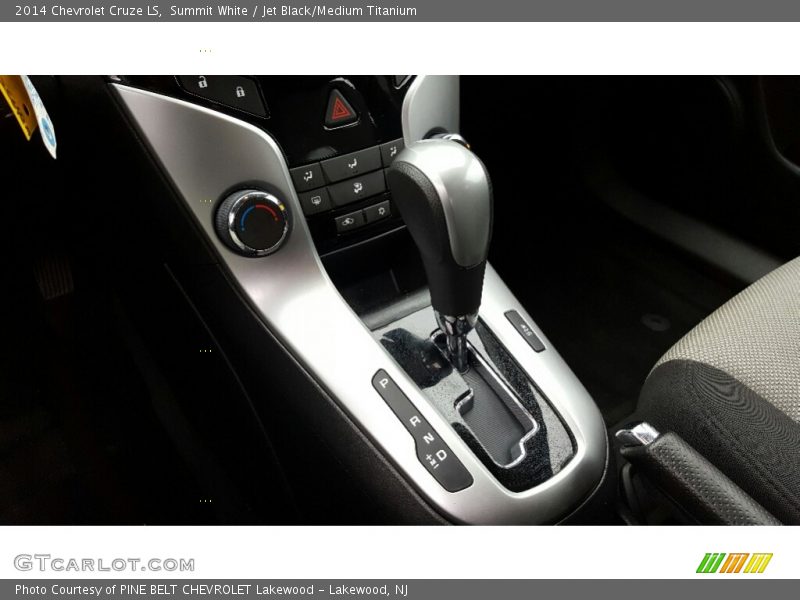 Summit White / Jet Black/Medium Titanium 2014 Chevrolet Cruze LS