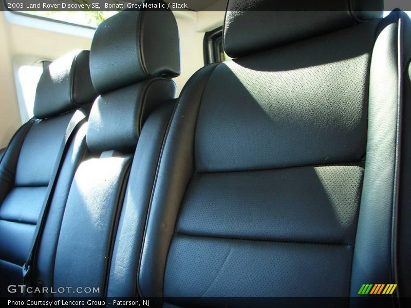Bonatti Grey Metallic / Black 2003 Land Rover Discovery SE