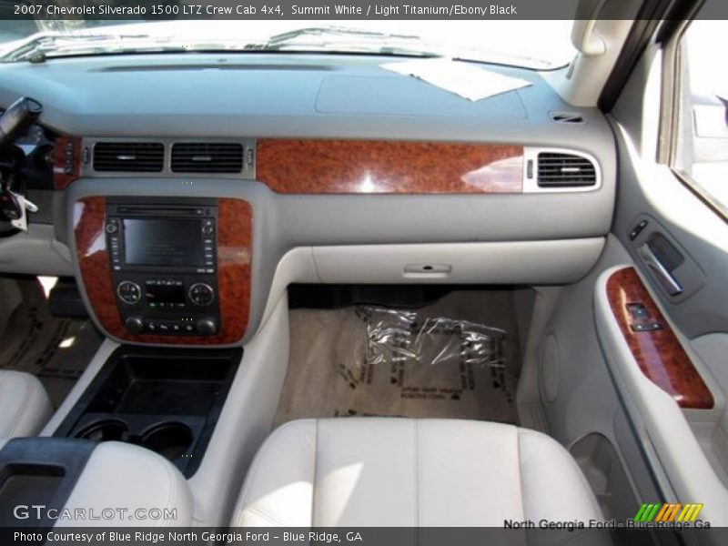 Summit White / Light Titanium/Ebony Black 2007 Chevrolet Silverado 1500 LTZ Crew Cab 4x4