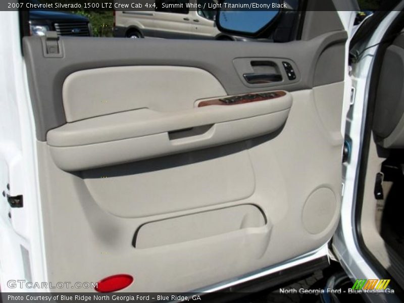 Summit White / Light Titanium/Ebony Black 2007 Chevrolet Silverado 1500 LTZ Crew Cab 4x4