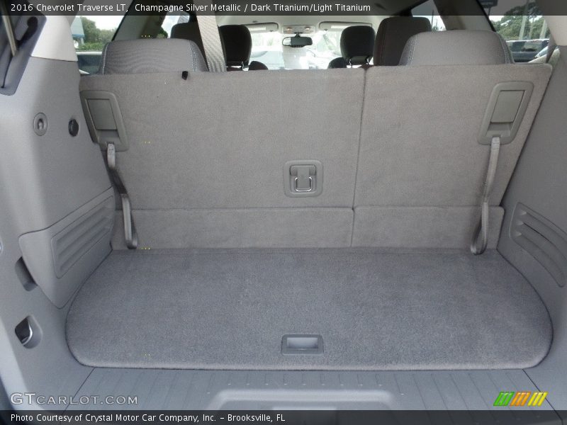 Champagne Silver Metallic / Dark Titanium/Light Titanium 2016 Chevrolet Traverse LT