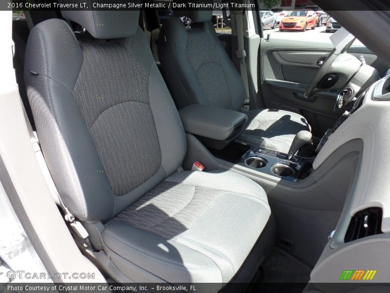 Champagne Silver Metallic / Dark Titanium/Light Titanium 2016 Chevrolet Traverse LT