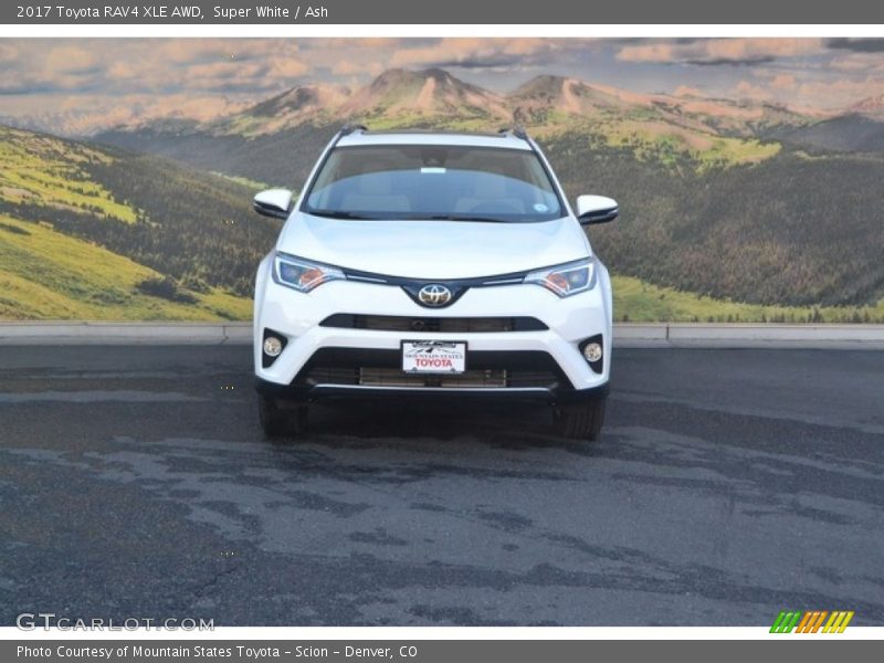 Super White / Ash 2017 Toyota RAV4 XLE AWD