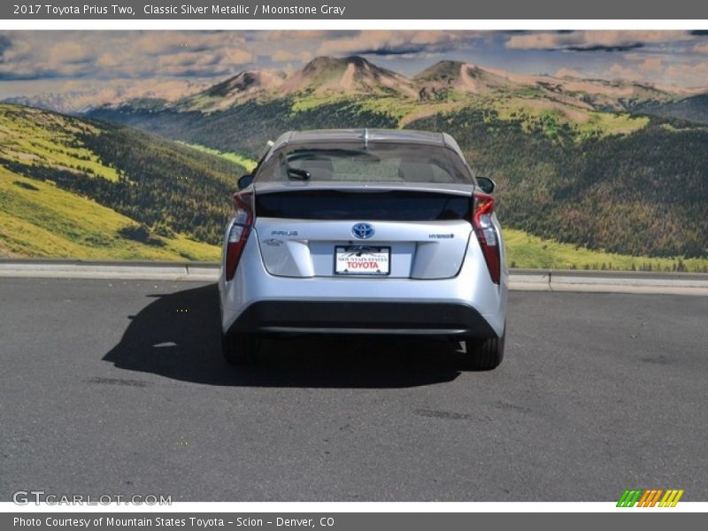 Classic Silver Metallic / Moonstone Gray 2017 Toyota Prius Two