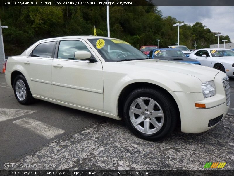 Cool Vanilla / Dark Slate Gray/Light Graystone 2005 Chrysler 300 Touring