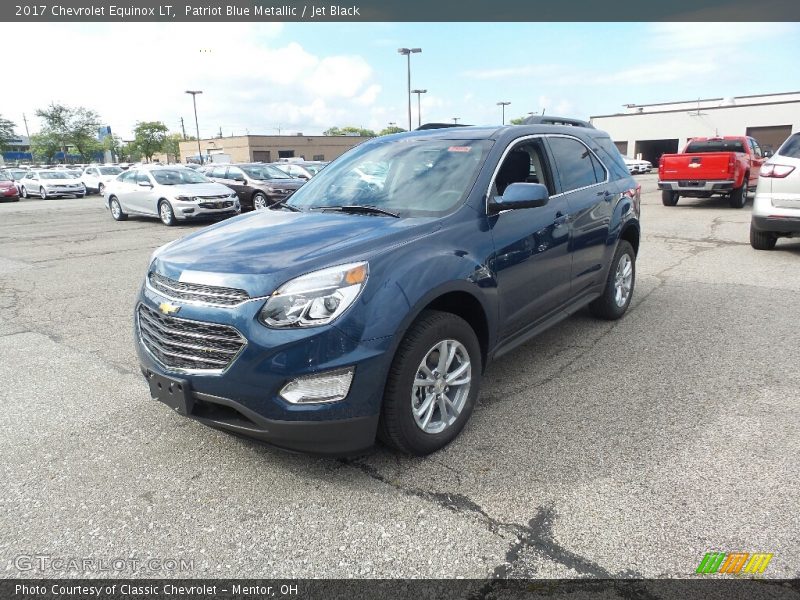 Patriot Blue Metallic / Jet Black 2017 Chevrolet Equinox LT