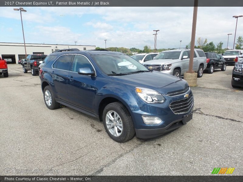 Patriot Blue Metallic / Jet Black 2017 Chevrolet Equinox LT