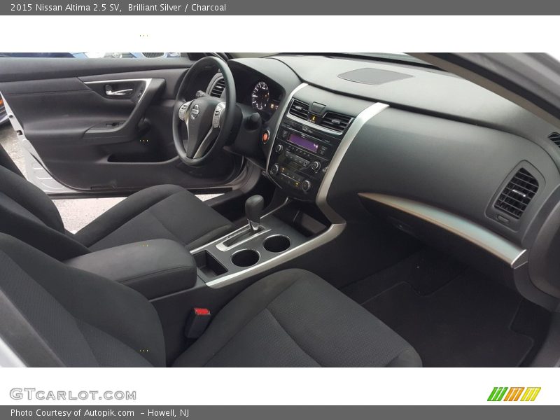 Brilliant Silver / Charcoal 2015 Nissan Altima 2.5 SV
