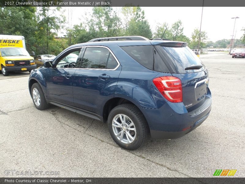 Patriot Blue Metallic / Jet Black 2017 Chevrolet Equinox LT