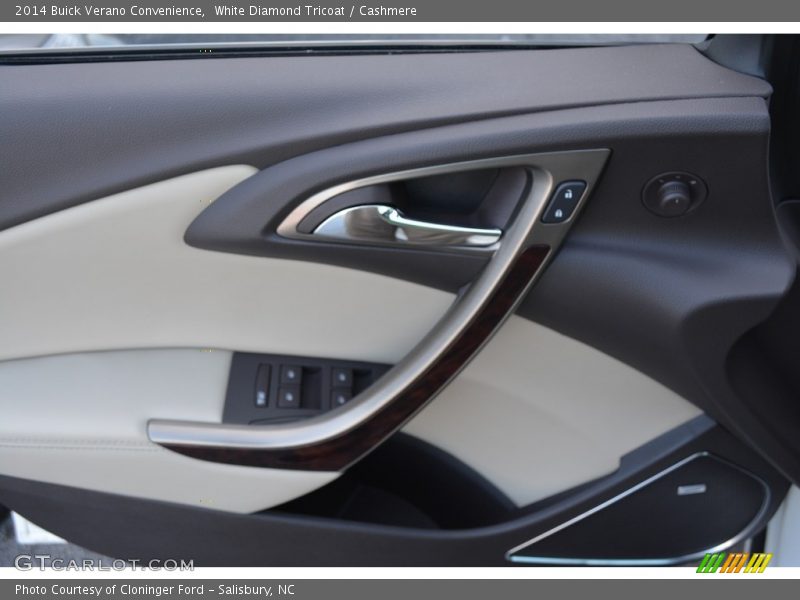 White Diamond Tricoat / Cashmere 2014 Buick Verano Convenience