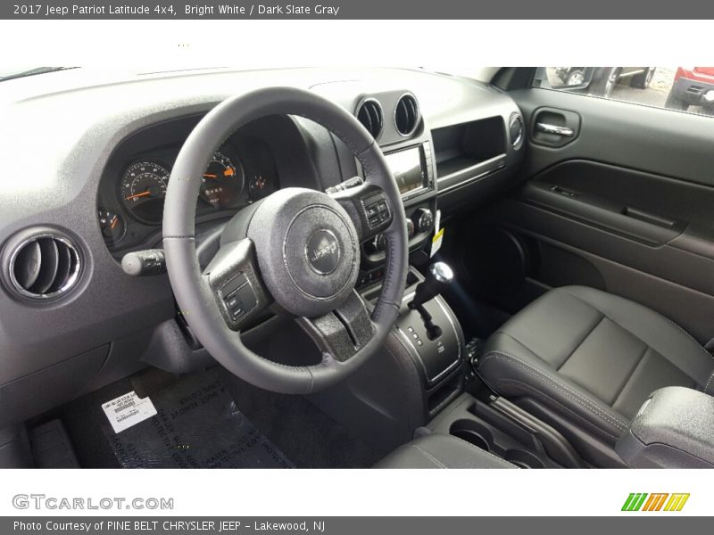 Bright White / Dark Slate Gray 2017 Jeep Patriot Latitude 4x4