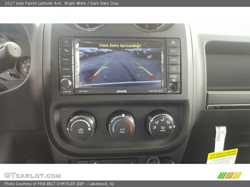 Bright White / Dark Slate Gray 2017 Jeep Patriot Latitude 4x4