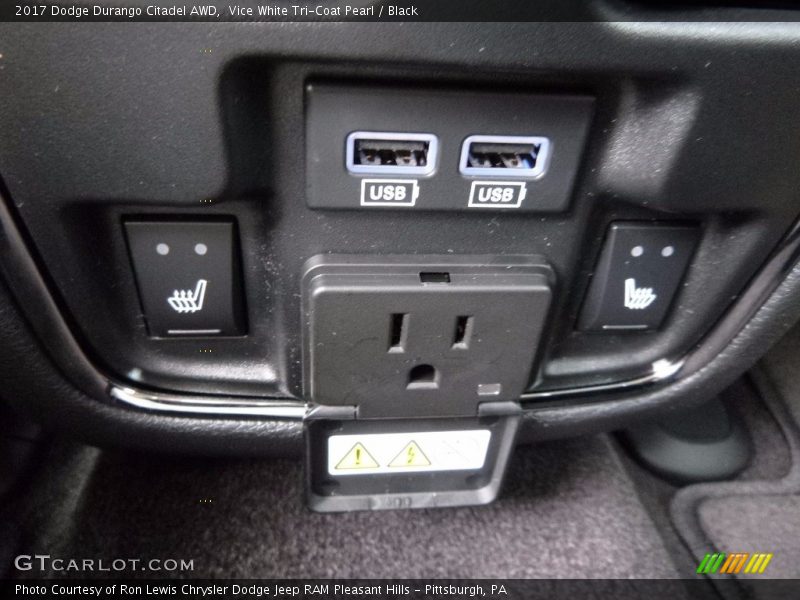 Vice White Tri-Coat Pearl / Black 2017 Dodge Durango Citadel AWD