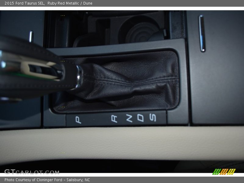 Ruby Red Metallic / Dune 2015 Ford Taurus SEL