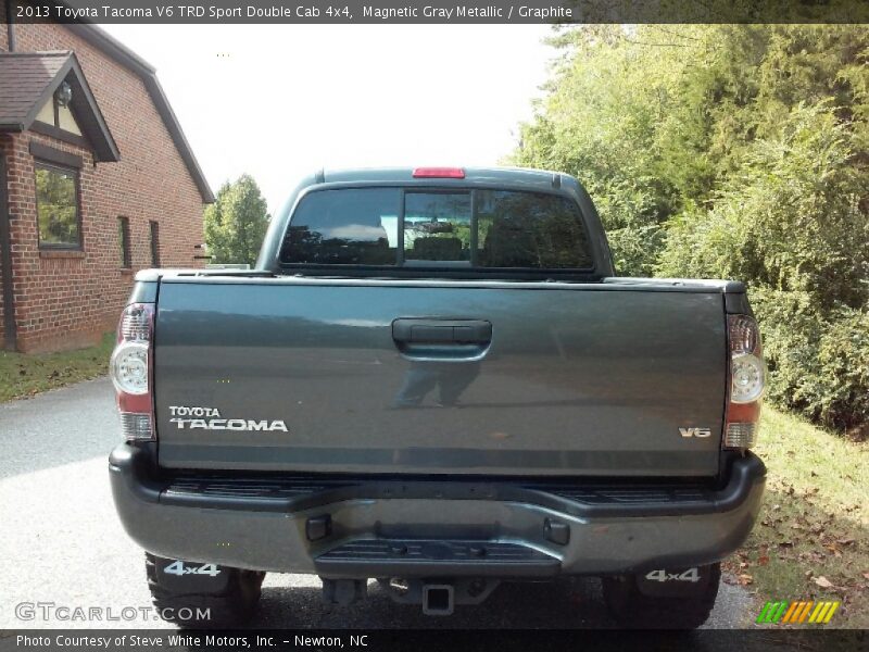 Magnetic Gray Metallic / Graphite 2013 Toyota Tacoma V6 TRD Sport Double Cab 4x4