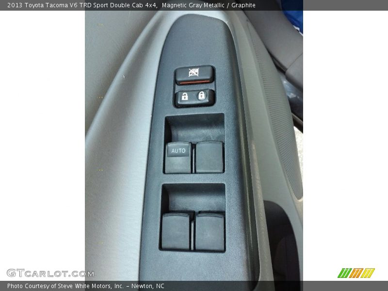 Magnetic Gray Metallic / Graphite 2013 Toyota Tacoma V6 TRD Sport Double Cab 4x4