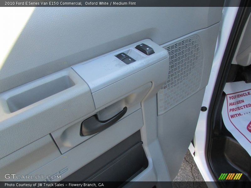 Oxford White / Medium Flint 2010 Ford E Series Van E150 Commercial