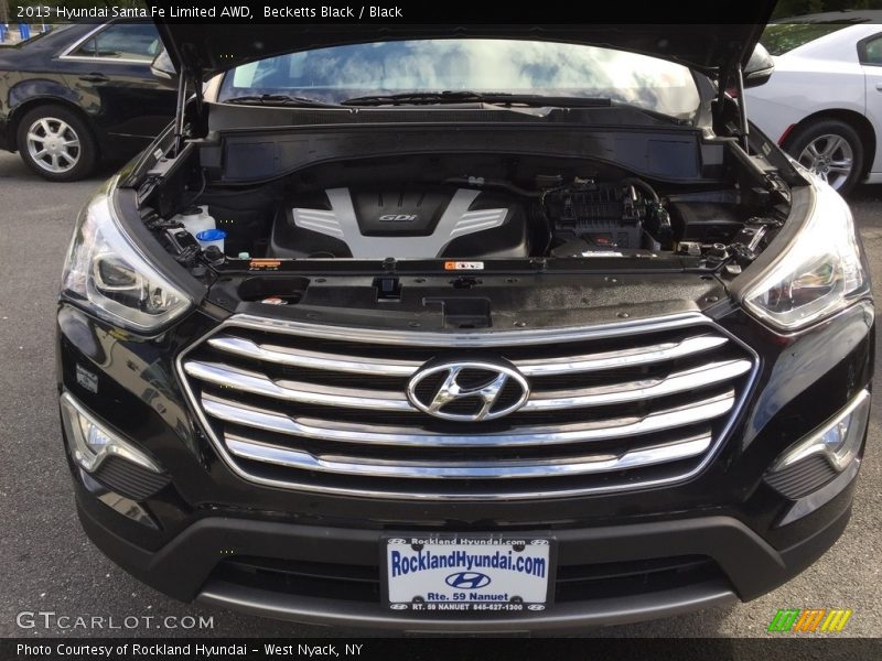Becketts Black / Black 2013 Hyundai Santa Fe Limited AWD