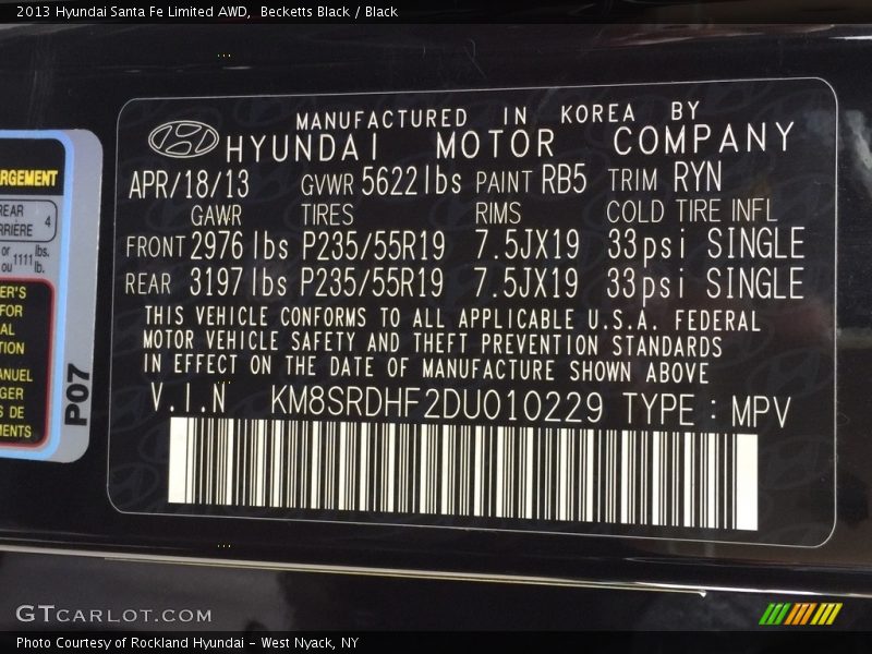 Becketts Black / Black 2013 Hyundai Santa Fe Limited AWD